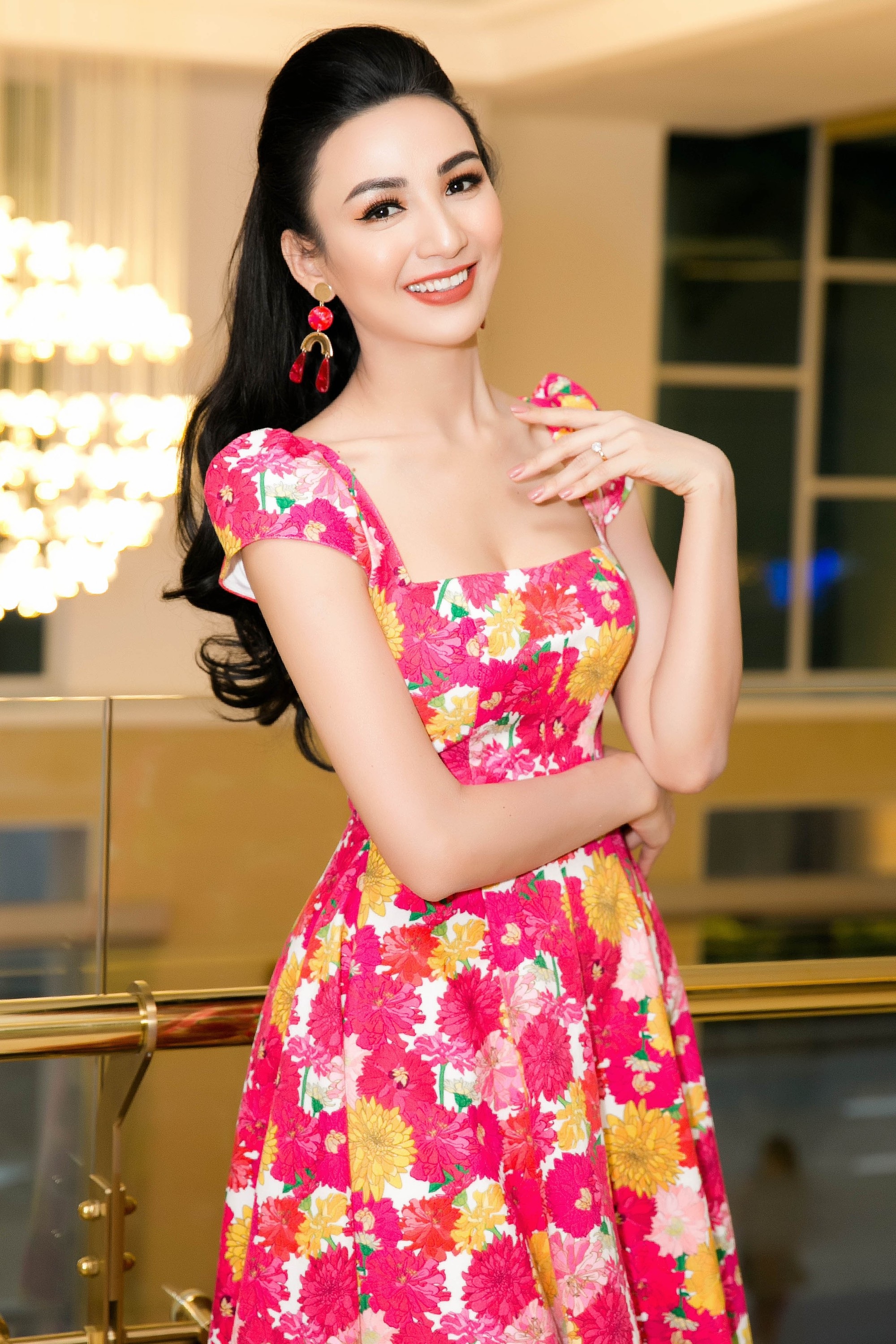 Hoa hậu Ngọc Diễm mê anh Bo Đan Trường như “điếu đổ” - Ảnh 7. Hoa hậu Ngọc Diễm mê anh Bo Đan Trường như “điếu đổ” - Ảnh 7.