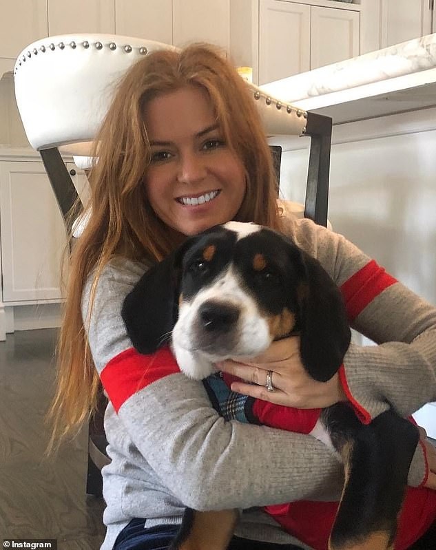 Isla Fisher khoe ngực căng tròn - Ảnh 9. Isla Fisher khoe ngực căng tròn - Ảnh 9.