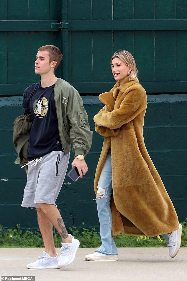 Justin Bieber hạnh phúc bên vợ siêu mẫu - Ảnh 6. Justin Bieber hạnh phúc bên vợ siêu mẫu - Ảnh 6.