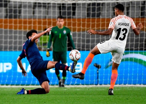 
Hàng thủ Thái Lan mắc quá nhiều sai lầm
