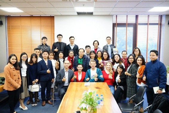 Alexander Zubarev nhà sáng lập sinh trắc vân tay Infolife có mặt tại Việt Nam - Ảnh 4. Alexander Zubarev nhà sáng lập sinh trắc vân tay Infolife có mặt tại Việt Nam - Ảnh 4.