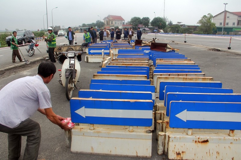 “Ngã tư chết người” sẽ hết... “chết người” trước Tết Nguyên đán? - Ảnh 9. “Ngã tư chết người” sẽ hết... “chết người” trước Tết Nguyên đán? - Ảnh 9.