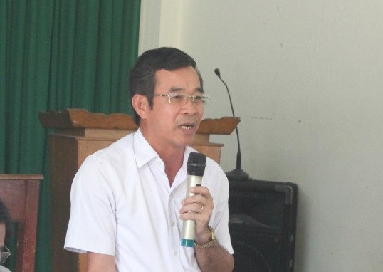 Đà Nẵng: Dân chặn xe vào bãi rác, đề nghị đối thoại với lãnh đạo thành phố - Ảnh 2. Đà Nẵng: Dân chặn xe vào bãi rác, đề nghị đối thoại với lãnh đạo thành phố - Ảnh 2.