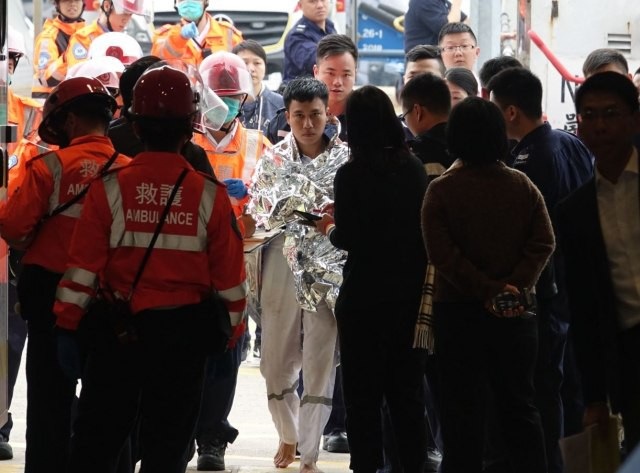 Tàu chở dầu mang cờ Việt Nam bốc cháy ngoài khơi Hong Kong - Ảnh 8. Tàu chở dầu mang cờ Việt Nam bốc cháy ngoài khơi Hong Kong - Ảnh 8.