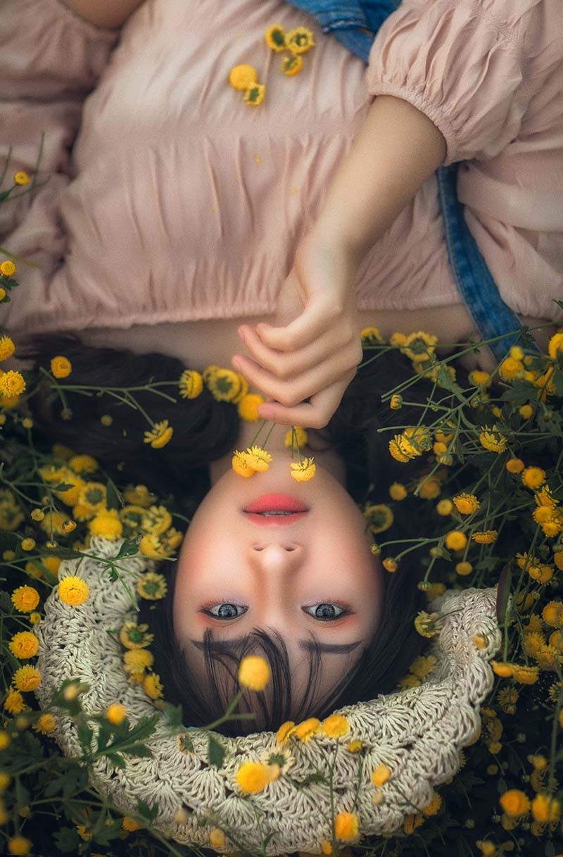 Nàng thơ tuổi teen khoe sắc giữa vườn hoa cúc vàng - Ảnh 10. Nàng thơ tuổi teen khoe sắc giữa vườn hoa cúc vàng - Ảnh 10.