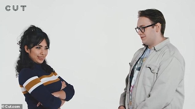 Nếu bạn nghĩ năm qua mình đen, hãy xem clip thi xem ai... đen hơn - Ảnh 3.