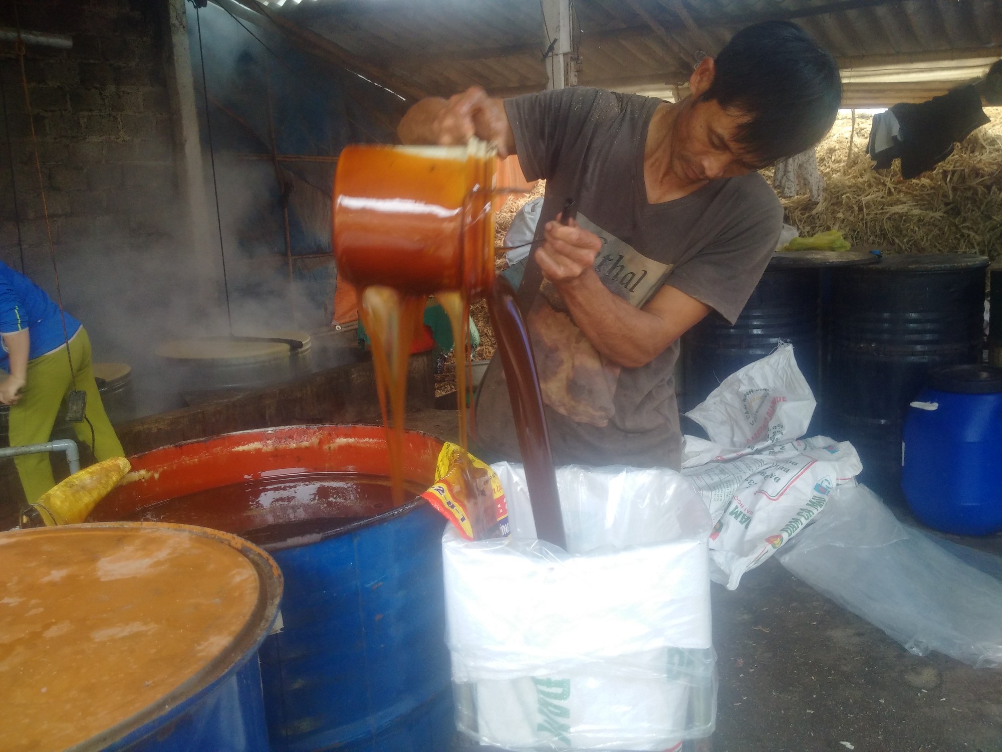 Thủ phủ mật mía xứ Thanh tất bật ngày cận Tết - 4 Thủ phủ mật mía xứ Thanh tất bật ngày cận Tết - 4