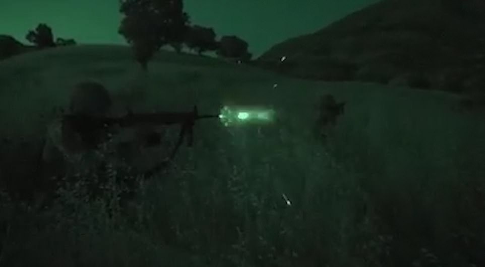 Thổ Nhĩ Kỳ rầm rập tiến công vào Syria, chiến sự nóng lên