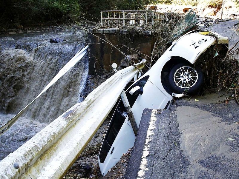 Cảnh đổ nát sau siêu bão “Quái vật” khiến 35 người chết tại Nhật Bản
