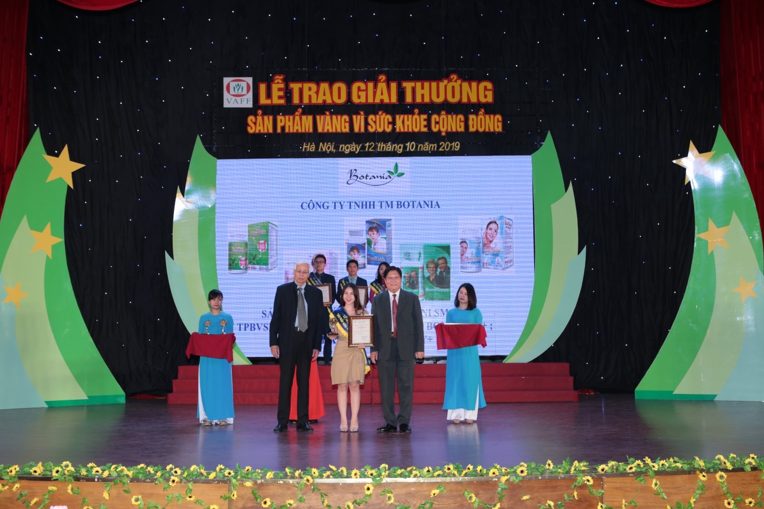 Công ty Botania lần thứ 4 nhận giải thưởng “Sản phẩm vàng vì sức khỏe cộng đồng” - 2 Công ty Botania lần thứ 4 nhận giải thưởng “Sản phẩm vàng vì sức khỏe cộng đồng” - 2