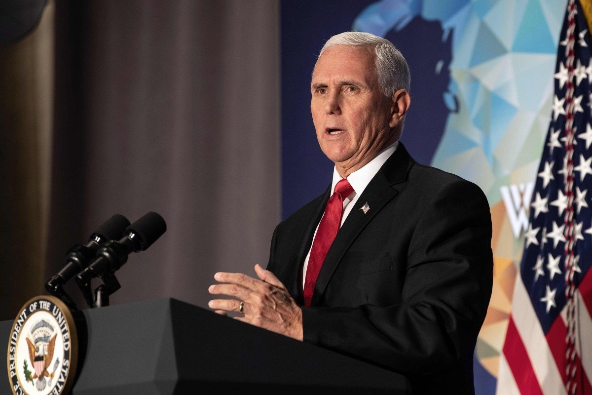 Phó Tổng thống Mỹ lên án tàu Trung Quốc ngăn cản hoạt động dầu khí của Việt Nam