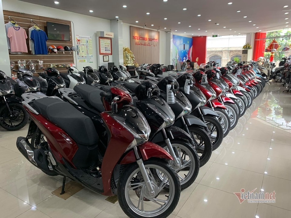 Xe máy Honda Cub 82 hàng hiếm nguyên tem tại Hà Nội  HCM