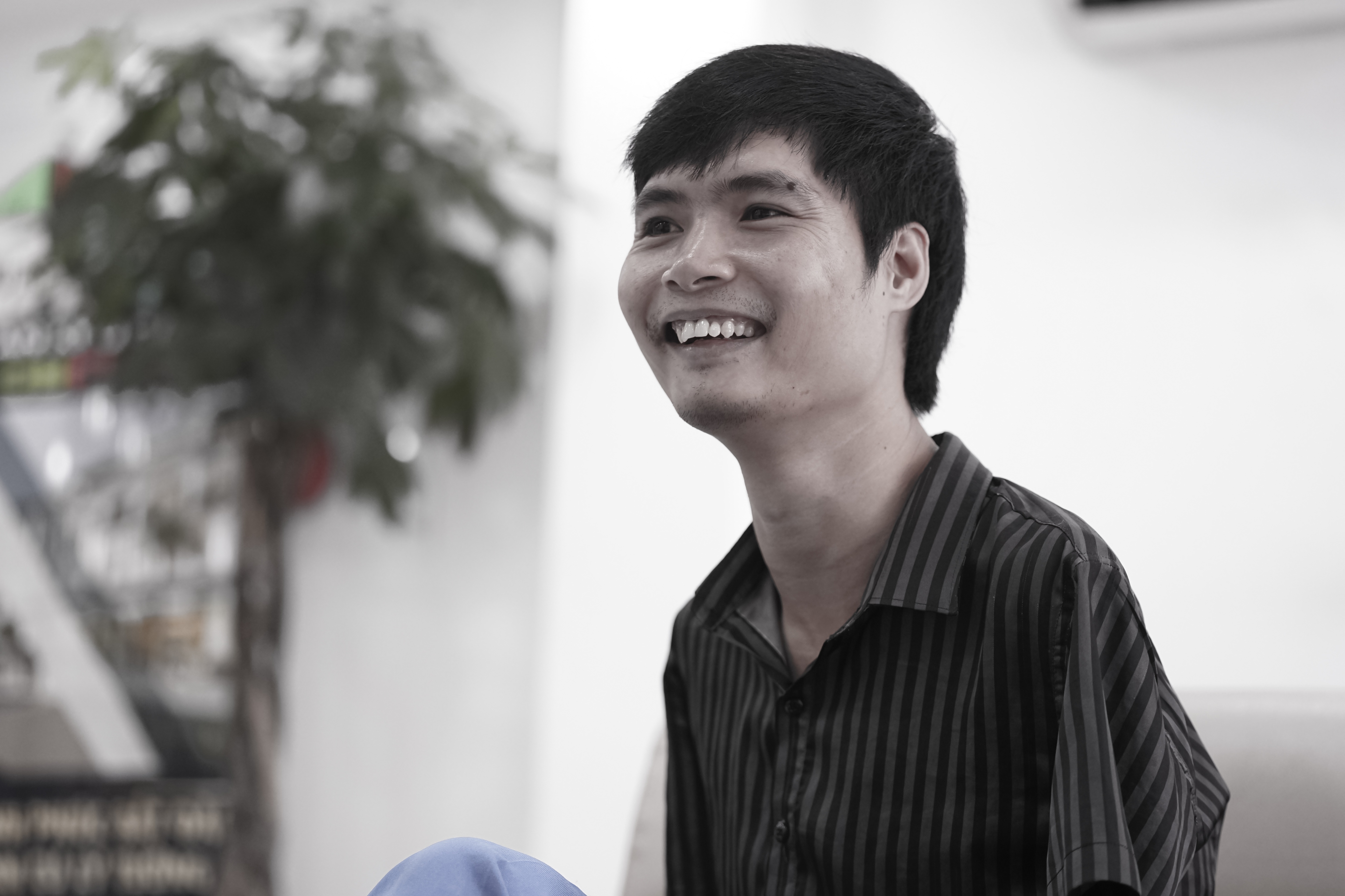 Cuộc đời cha thay cho đôi tay con - 5 Cuộc đời cha thay cho đôi tay con - 5