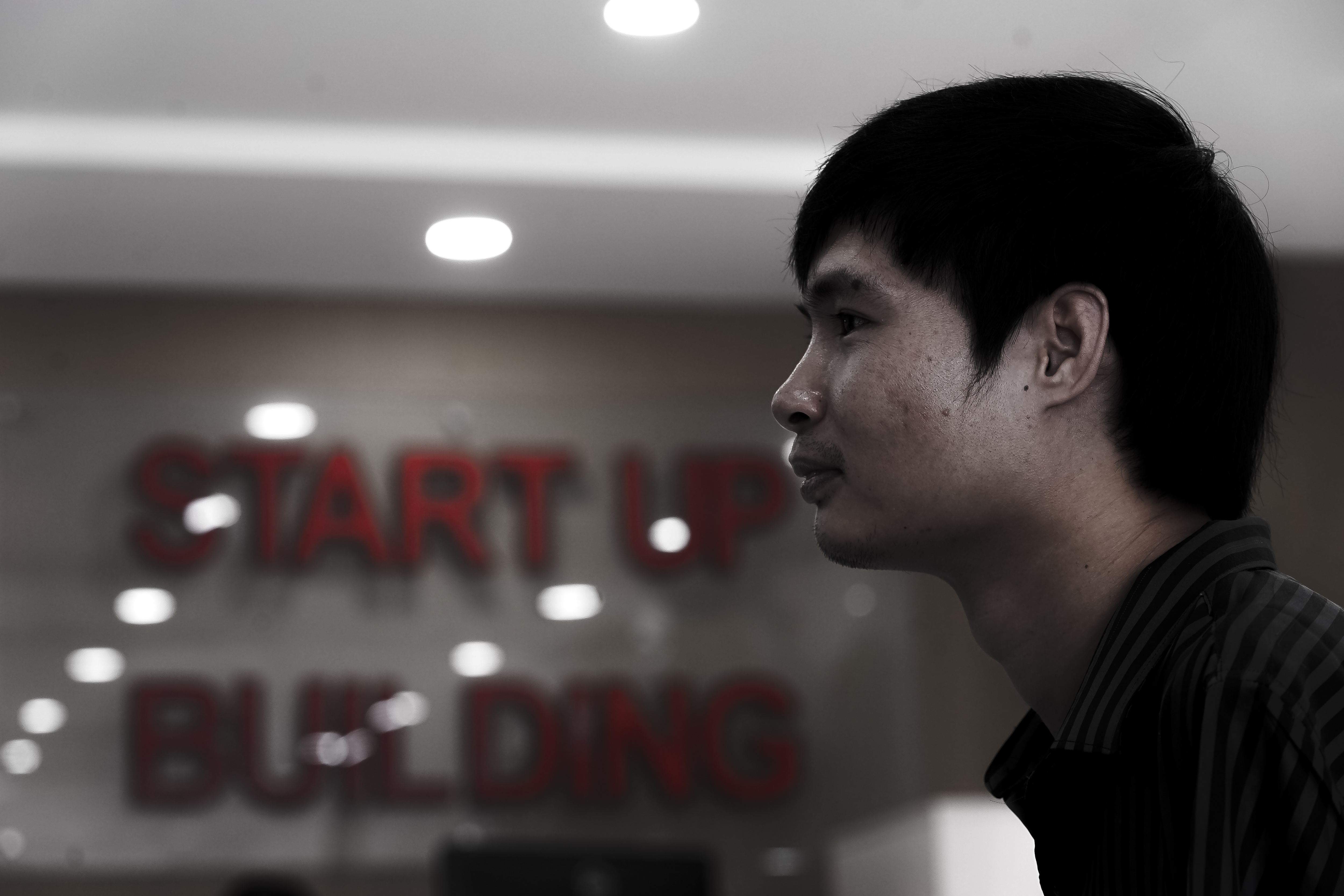 Cuộc đời cha thay cho đôi tay con - 9 Cuộc đời cha thay cho đôi tay con - 9