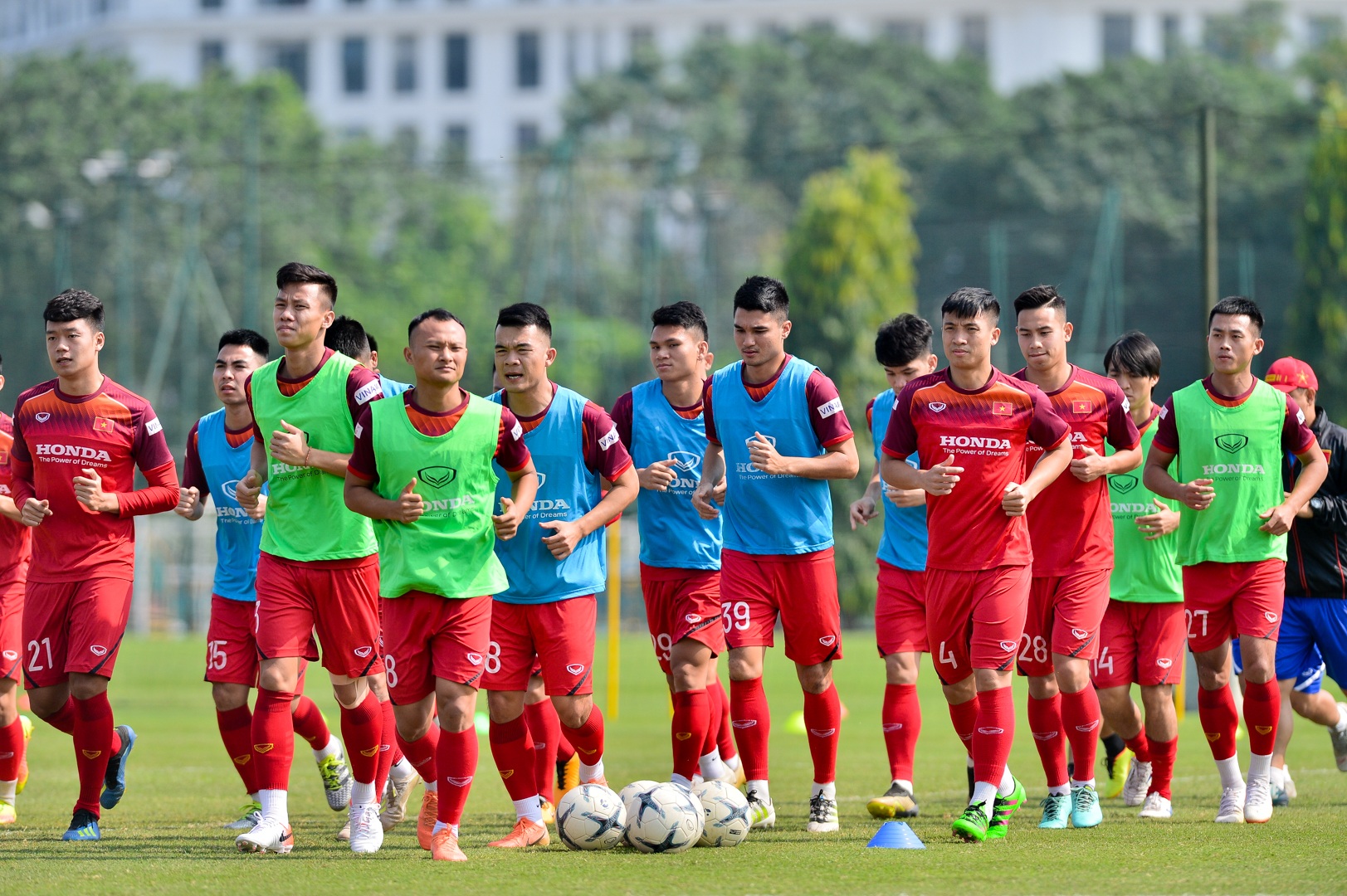 HLV Park Hang Seo xem giò tiền đạo Hà Minh Tuấn - 1 HLV Park Hang Seo xem giò tiền đạo Hà Minh Tuấn - 1