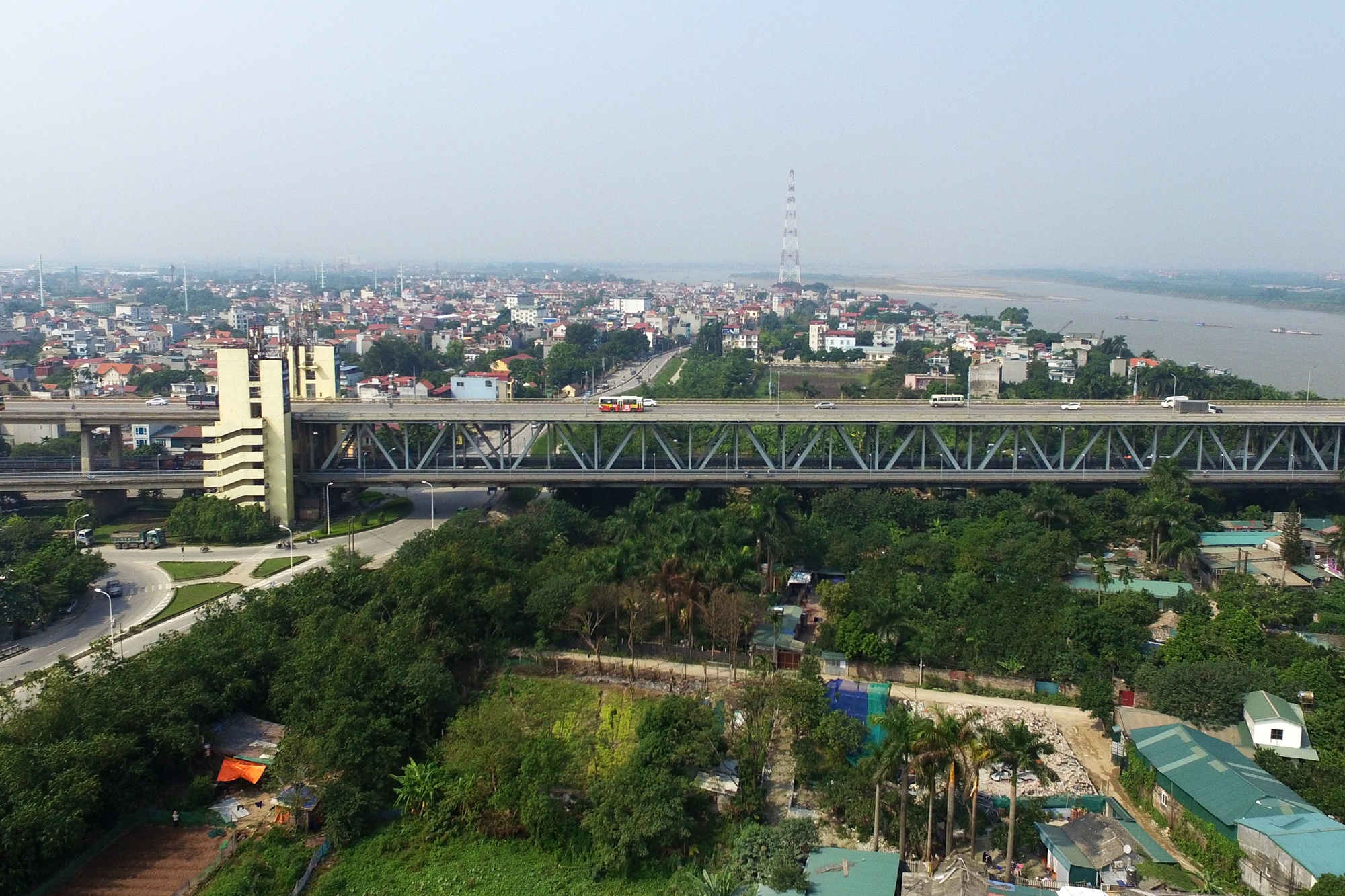 Toàn cảnh 6 cây cầu huyết mạch bắc qua sông Hồng - 11 Toàn cảnh 6 cây cầu huyết mạch bắc qua sông Hồng - 11
