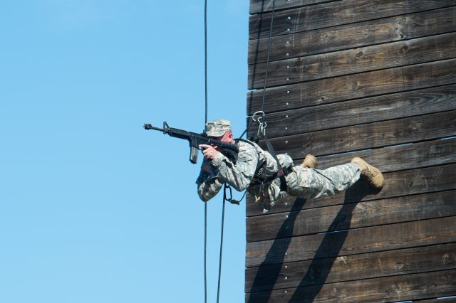 Mỹ sẽ huấn luyện bộ binh như lính đặc nhiệm?