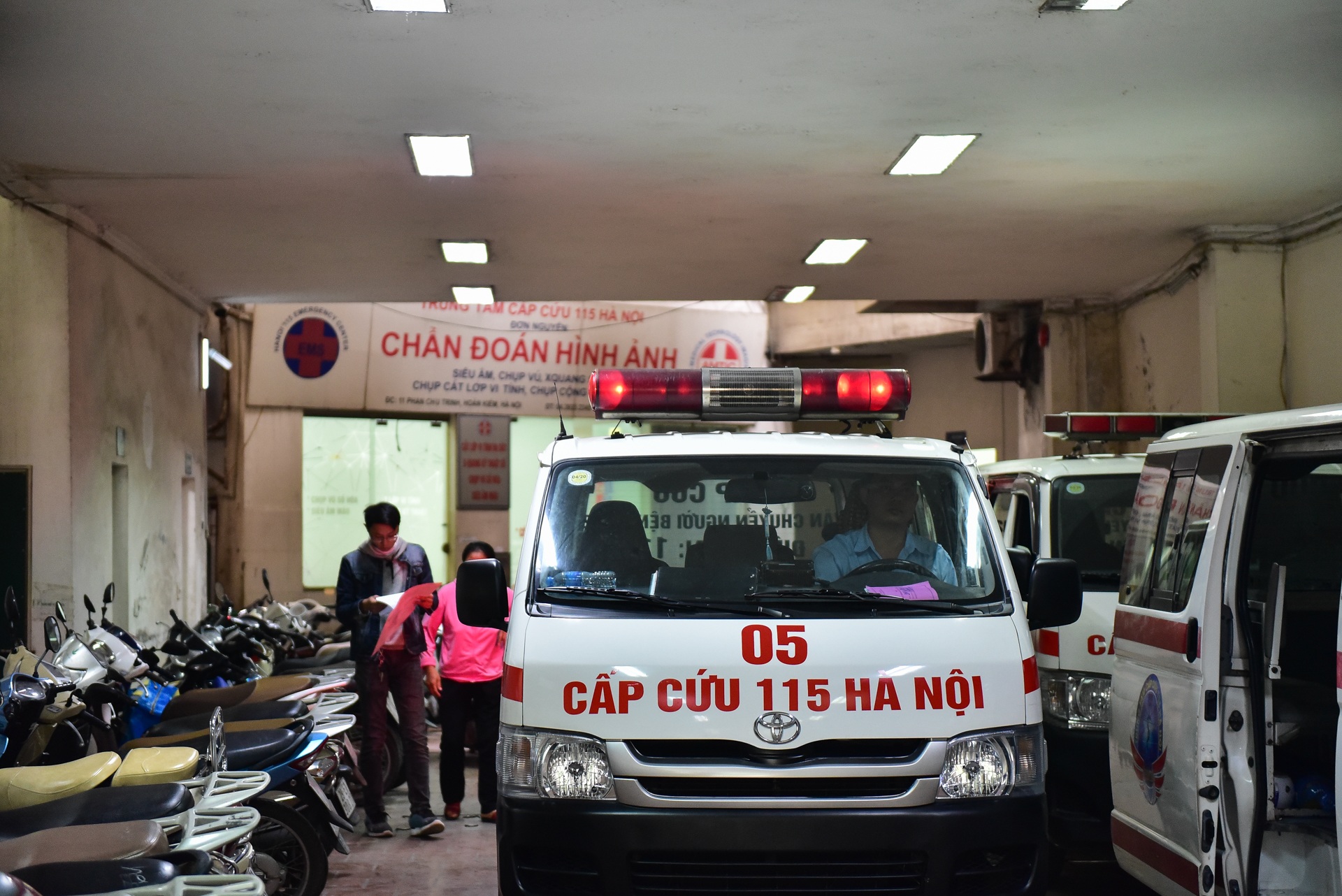 Hà Nội: Chuyện chưa từng kể đằng sau những tiếng còi sinh tử - 7 Hà Nội: Chuyện chưa từng kể đằng sau những tiếng còi sinh tử - 7