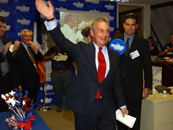 Tỷ phú Bloomberg sở hữu khối tài sản khổng lồ, giàu gấp 17 lần ông Trump