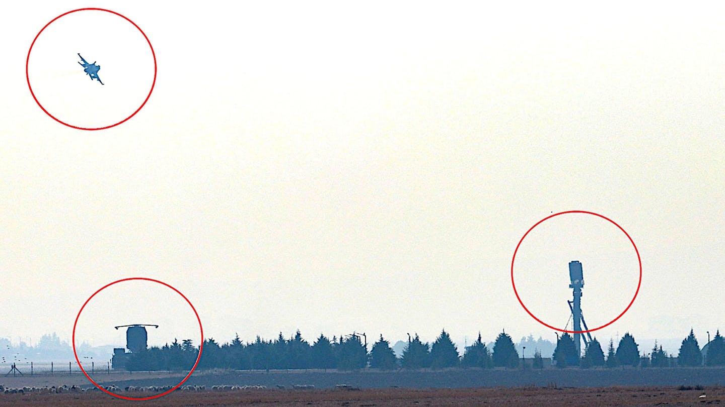 Video Thổ Nhĩ Kỳ dùng F-16 Mỹ làm “bia” thử nghiệm cho S-400 Nga