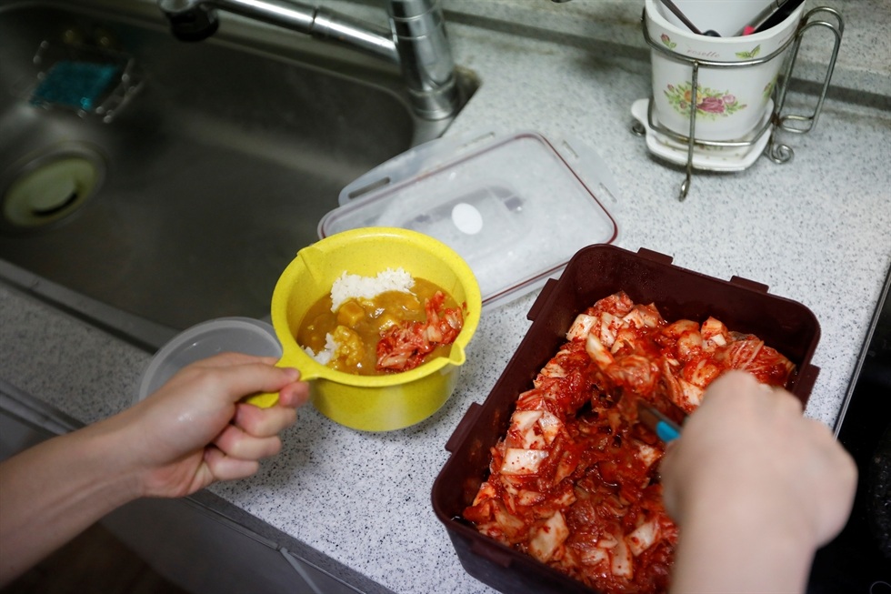 Tầng lớp “thìa đất” hé lộ góc khuất trong xã hội Hàn Quốc