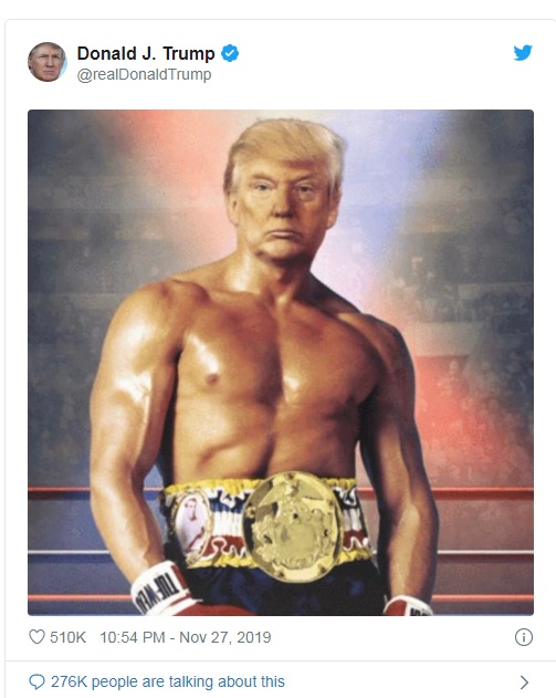 Ảnh ghép ngực trần của ông Trump gây xôn xao