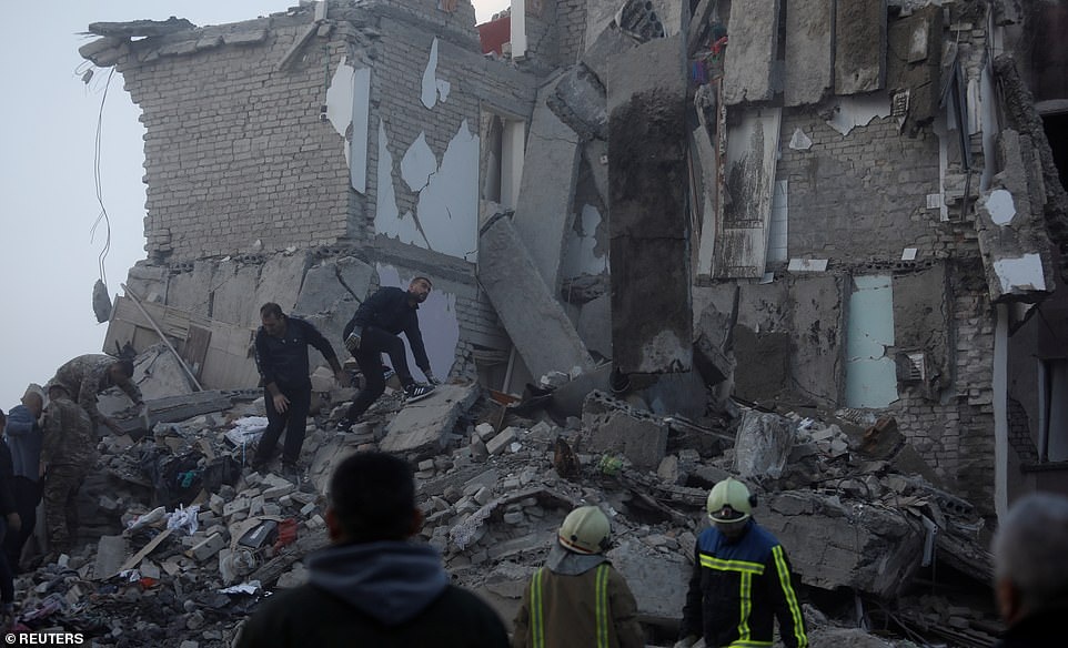 Con dâu tương lai Thủ tướng Albania chết trong trận động đất kinh hoàng