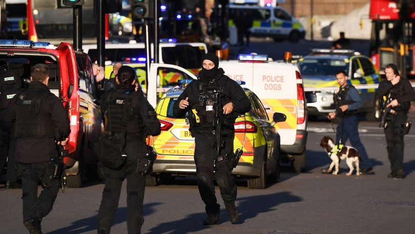 Tấn công khủng bố kinh hoàng ở trung tâm London, 3 người chết