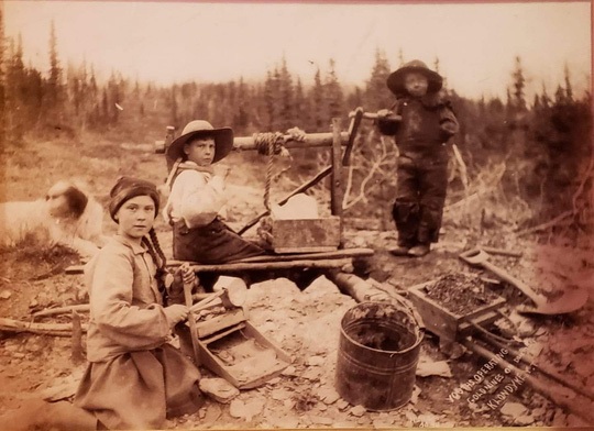 Nữ chiến binh sinh thái Greta Thunberg đã sống từ 121 năm trước?