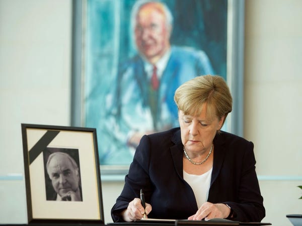 Điều ít biết về cuộc sống của người phụ nữ quyền lực nhất thế giới