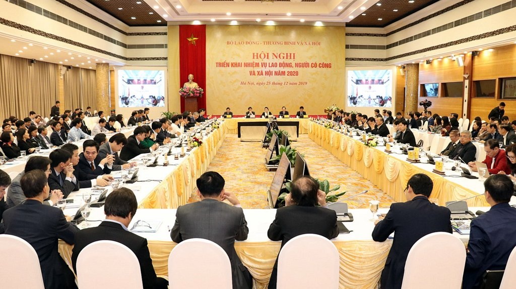 Chủ tịch Quốc hội: “Xúc động khi thấy người dân viết đơn ra khỏi hộ nghèo…” - 4 Chủ tịch Quốc hội: “Xúc động khi thấy người dân viết đơn ra khỏi hộ nghèo…” - 4