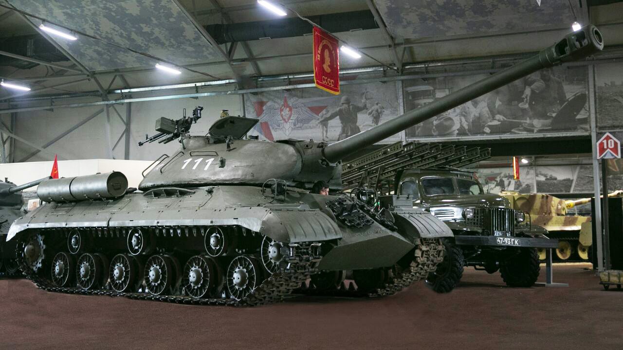 Choáng ngợp dàn khí tài quân sự "khủng" trong công viên Ái quốc của Nga