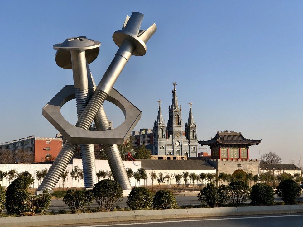 Kinh tế lao đao vì thương chiến, làng ốc vít Trung Quốc chật vật tìm khách mới