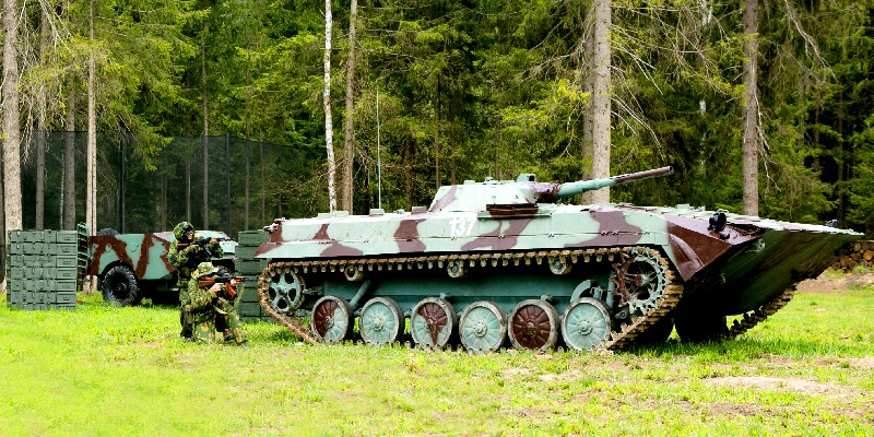 Choáng ngợp dàn khí tài quân sự "khủng" trong công viên Ái quốc của Nga