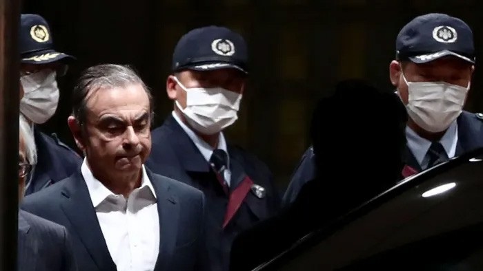 Các câu hỏi lớn sau cuộc tẩu thoát “như phim” của cựu Chủ tịch Nissan