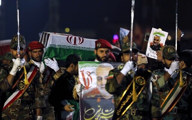 Thi thể tư lệnh Iran bị ám sát về nước