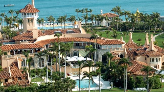 Quan chức Iran úp mở có thể tấn công vào tháp Trump, "Nhà Trắng mùa đông"