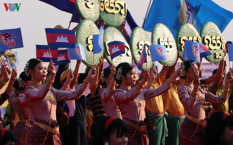 TT Hun Sen tái khẳng định Việt Nam giúp Campuchia thoát họa diệt chủng