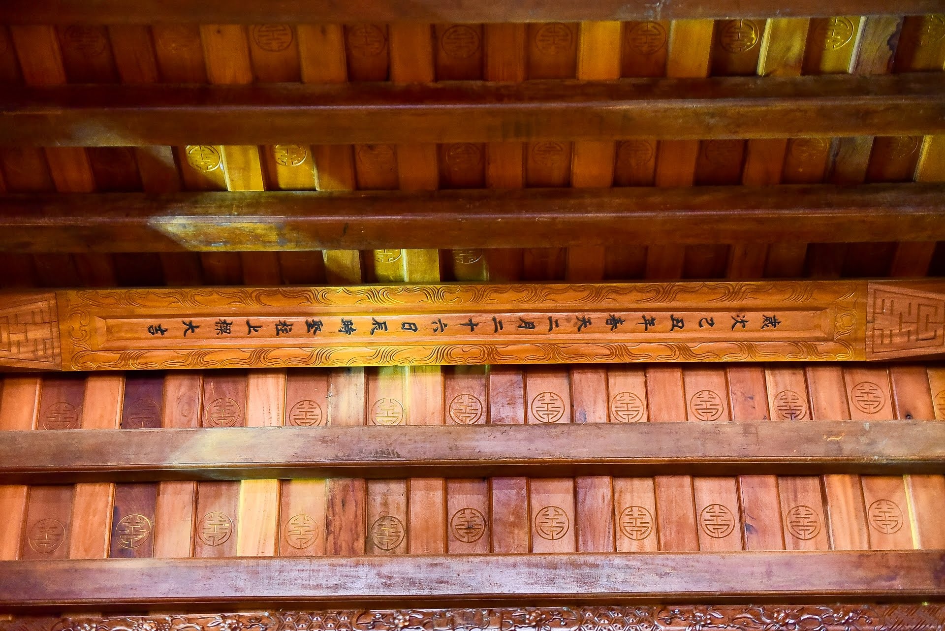 Nhà gỗ Bắc Bộ 1,5 tỷ đồng đẹp hiếm có ở Hưng Yên, ngày nào khách cũng vào ra chiêm ngưỡng - 4 Nhà gỗ Bắc Bộ 1,5 tỷ đồng đẹp hiếm có ở Hưng Yên, ngày nào khách cũng vào ra chiêm ngưỡng - 4