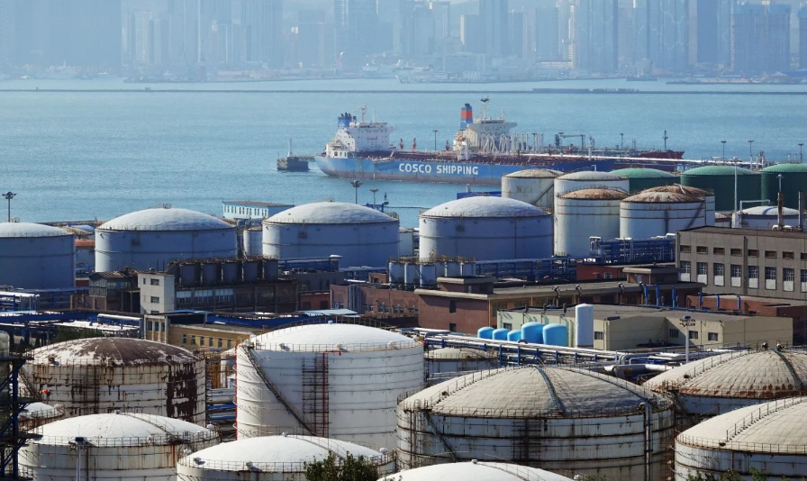 Mỹ dọa trừng phạt Trung Quốc nếu mua dầu của Iran