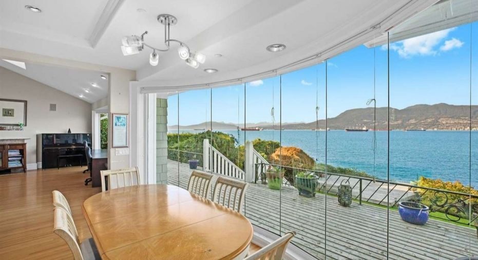 Vừa ra ở riêng, vợ chồng Hoàng tử Harry tính mua biệt thự 27 triệu USD ở Canada