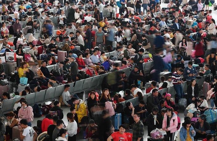 “Biển người” Trung Quốc trong cuộc di dân khổng lồ về nhà ăn Tết