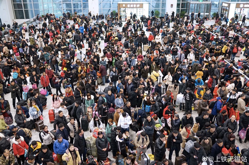 “Biển người” Trung Quốc trong cuộc di dân khổng lồ về nhà ăn Tết
