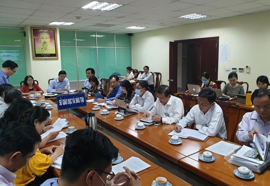 TPHCM: Học sinh chính thức nghỉ học thêm 1 tuần - 2