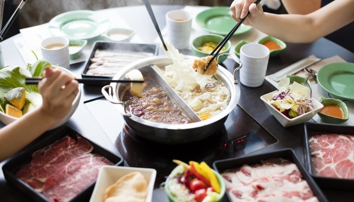 9 người trong một gia đình Hong Kong nhiễm nCov sau khi cùng ăn lẩu