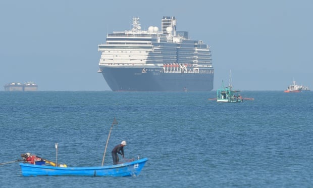 2.000 người được “giải phóng” khỏi du thuyền bị “hắt hủi”