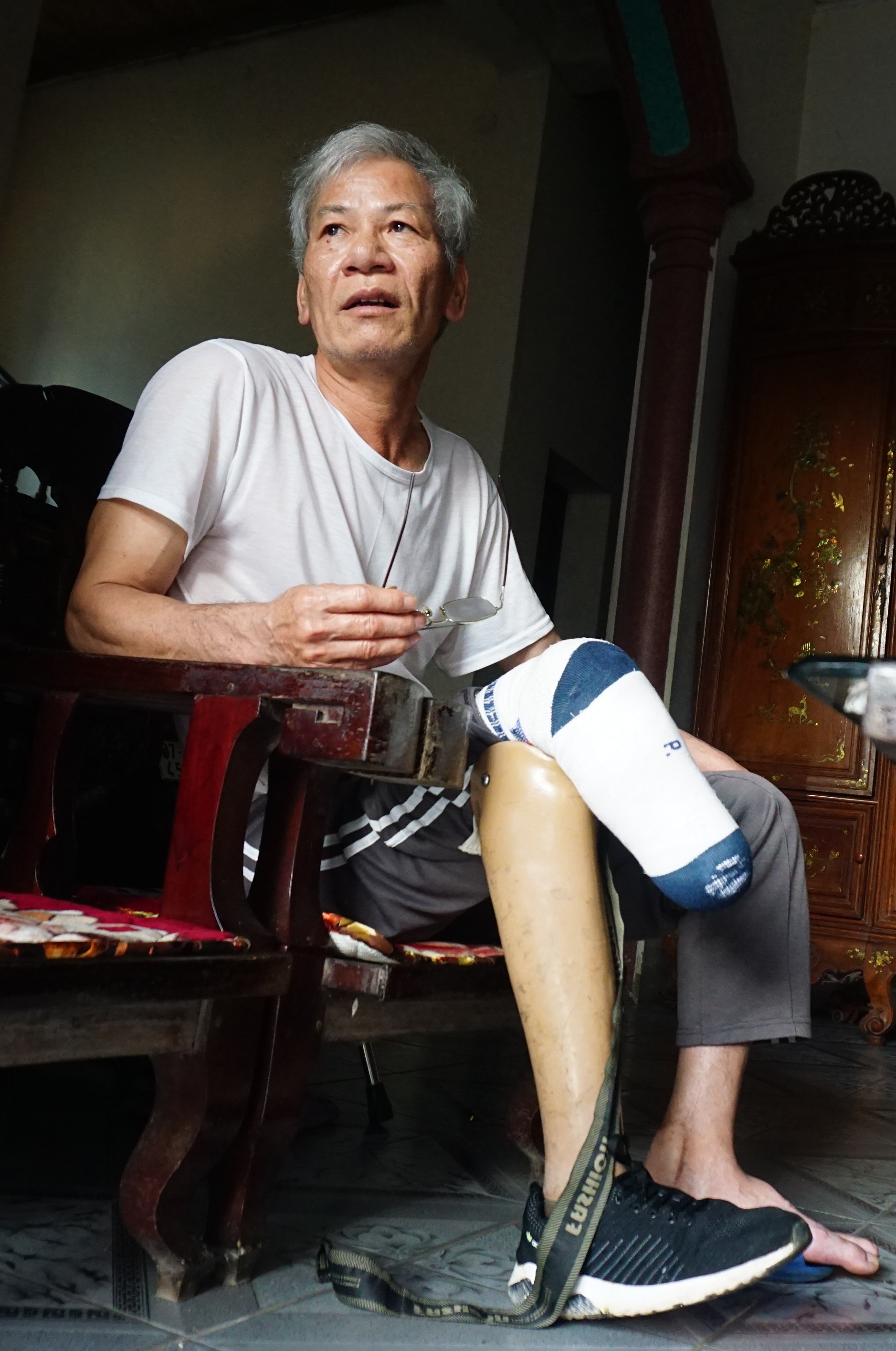 Tôi mất đôi chân, còn nhiều đồng đội không trở về! - 6 Tôi mất đôi chân, còn nhiều đồng đội không trở về! - 6