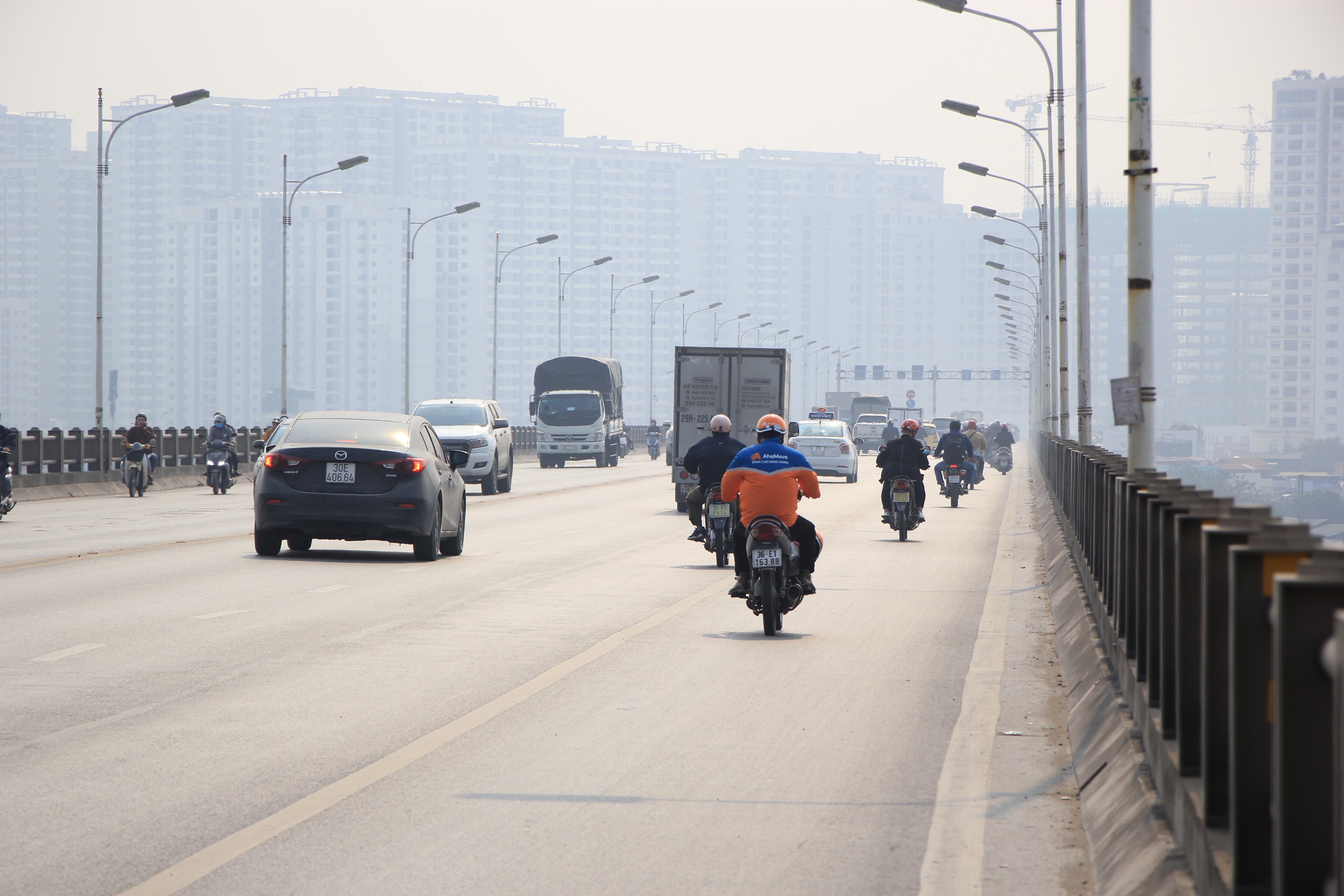Toàn cảnh giao thông cầu Vĩnh Tuy trước khi xây cầu Vĩnh Tuy 2 - 5 Toàn cảnh giao thông cầu Vĩnh Tuy trước khi xây cầu Vĩnh Tuy 2 - 5
