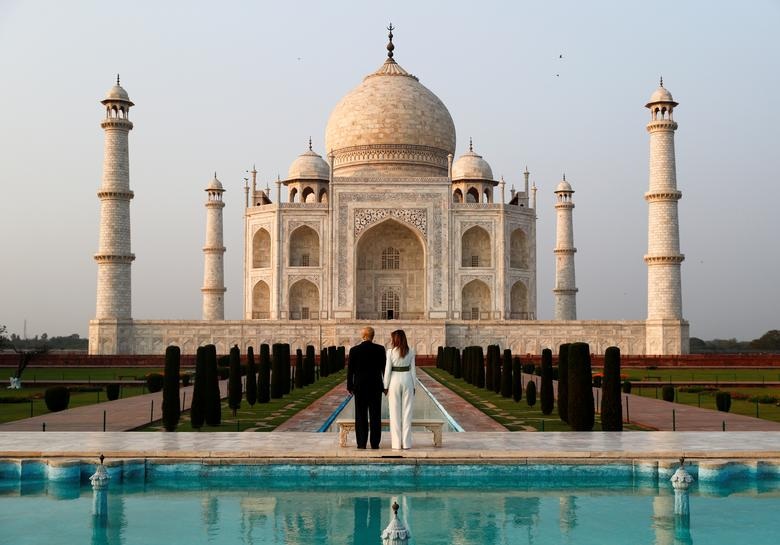 Tổng thống Trump được đón tiếp long trọng tại Ấn Độ - 10