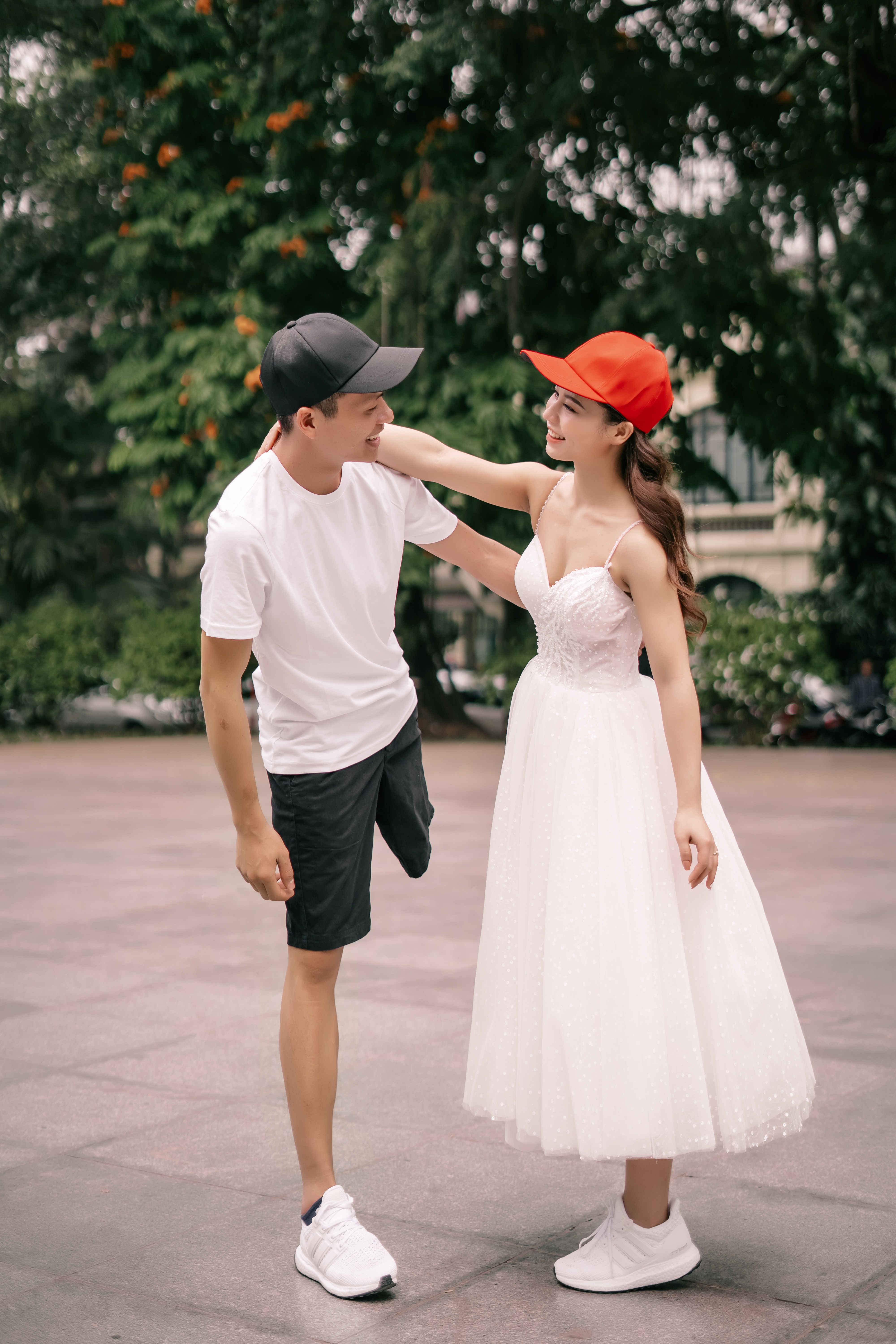 Tình yêu của vợ chồng lính chì dũng cảm: Hơn cả một câu chuyện tình - 8 Tình yêu của vợ chồng lính chì dũng cảm: Hơn cả một câu chuyện tình - 8